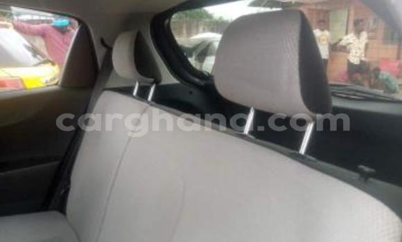 Ra Àlòkù Toyota Vitz Silver Ọkọ̀ in Sekondi–Takoradi Metropolitan ni Oorun Ra Àlòkù Toyota Vitz Silver Ọkọ̀ in Sekondi–Takoradi Metropolitan ni Oorun