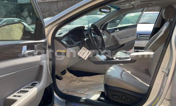 Ra Àlòkù Honda Accord funfun Ọkọ̀ in Sekondi–Takoradi Metropolitan ni Oorun Ra Àlòkù Honda Accord funfun Ọkọ̀ in Sekondi–Takoradi Metropolitan ni Oorun
