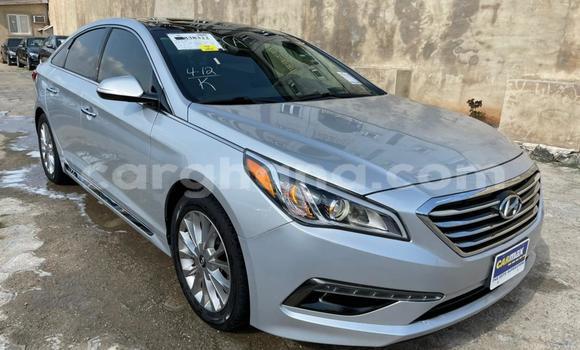 Ra Àlòkù Honda Accord funfun Ọkọ̀ in Sekondi–Takoradi Metropolitan ni Oorun Ra Àlòkù Honda Accord funfun Ọkọ̀ in Sekondi–Takoradi Metropolitan ni Oorun