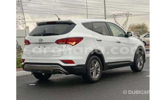 Buy Import Hyundai Santa Fe White Car in Import - Dubai in Ashanti Buy Import Hyundai Santa Fe White Car in Import - Dubai in Ashanti