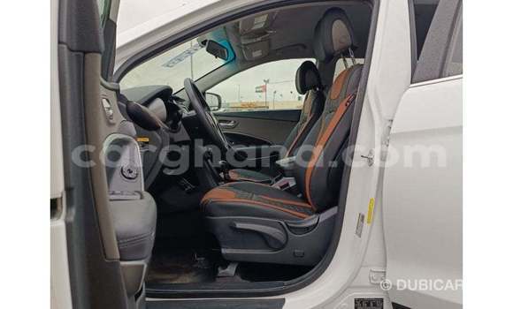 Buy Import Hyundai Santa Fe White Car in Import - Dubai in Ashanti Buy Import Hyundai Santa Fe White Car in Import - Dubai in Ashanti