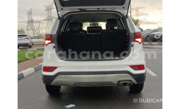 Buy Import Hyundai Santa Fe White Car in Import - Dubai in Ashanti Buy Import Hyundai Santa Fe White Car in Import - Dubai in Ashanti