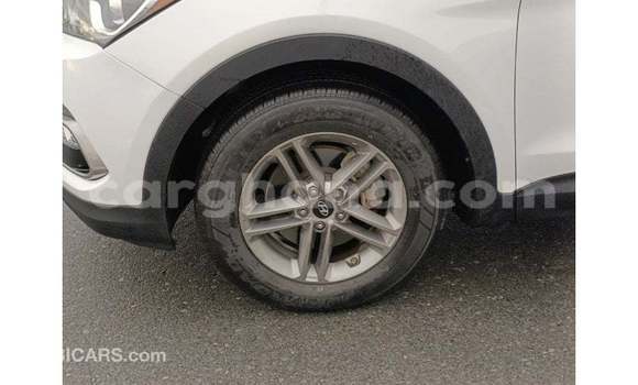 Buy Import Hyundai Santa Fe White Car in Import - Dubai in Ashanti Buy Import Hyundai Santa Fe White Car in Import - Dubai in Ashanti