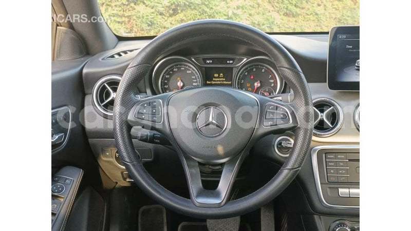 Big with watermark mercedes benz a200 ashanti import dubai 53052