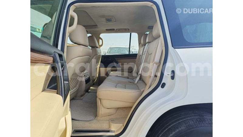 Big with watermark toyota land cruiser ashanti import dubai 53056