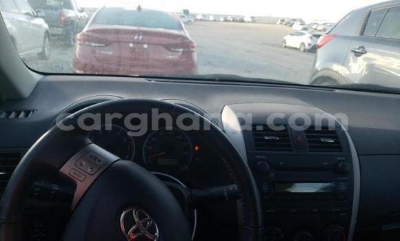Sayi Na hannu Toyota Corolla White Mota in Accra a Greater Accra Sayi Na hannu Toyota Corolla White Mota in Accra a Greater Accra