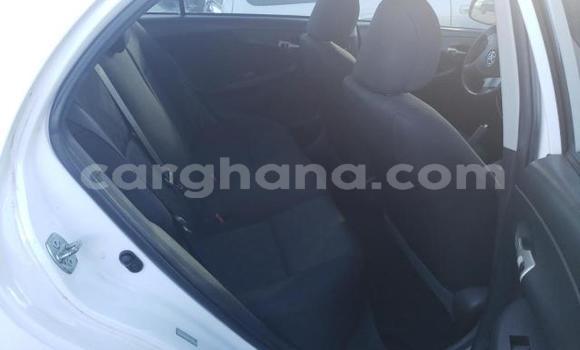 Sayi Na hannu Toyota Corolla White Mota in Accra a Greater Accra Sayi Na hannu Toyota Corolla White Mota in Accra a Greater Accra