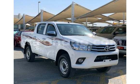 Ra Imported Toyota Hilux funfun Ọkọ̀ in Import - Dubai ni Ashanti Ra Imported Toyota Hilux funfun Ọkọ̀ in Import - Dubai ni Ashanti