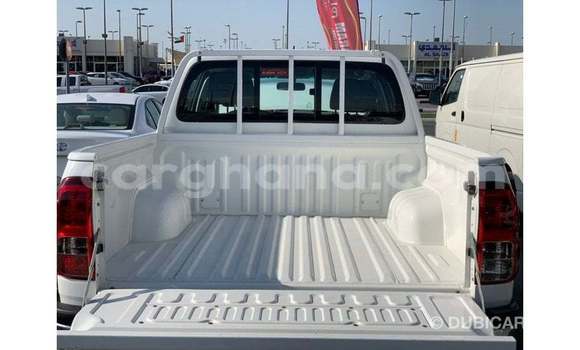 Ra Imported Toyota Hilux funfun Ọkọ̀ in Import - Dubai ni Ashanti Ra Imported Toyota Hilux funfun Ọkọ̀ in Import - Dubai ni Ashanti