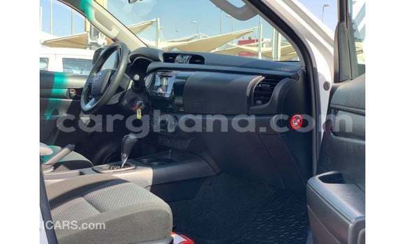 Ra Imported Toyota Hilux funfun Ọkọ̀ in Import - Dubai ni Ashanti Ra Imported Toyota Hilux funfun Ọkọ̀ in Import - Dubai ni Ashanti
