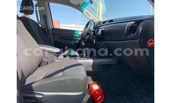 Ra Imported Toyota Hilux funfun Ọkọ̀ in Import - Dubai ni Ashanti Ra Imported Toyota Hilux funfun Ọkọ̀ in Import - Dubai ni Ashanti