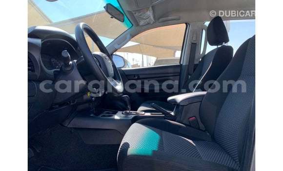 Ra Imported Toyota Hilux funfun Ọkọ̀ in Import - Dubai ni Ashanti Ra Imported Toyota Hilux funfun Ọkọ̀ in Import - Dubai ni Ashanti
