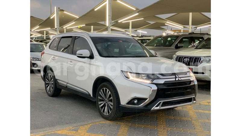 Big with watermark mitsubishi outlander ashanti import dubai 53076