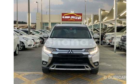 Sayi Imported Mitsubishi Outlander White Mota in Import - Dubai a Ashanti Sayi Imported Mitsubishi Outlander White Mota in Import - Dubai a Ashanti