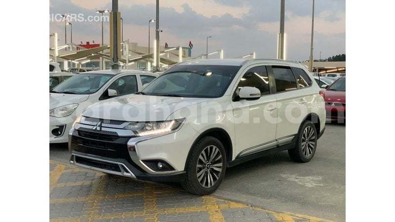 Big with watermark mitsubishi outlander ashanti import dubai 53076