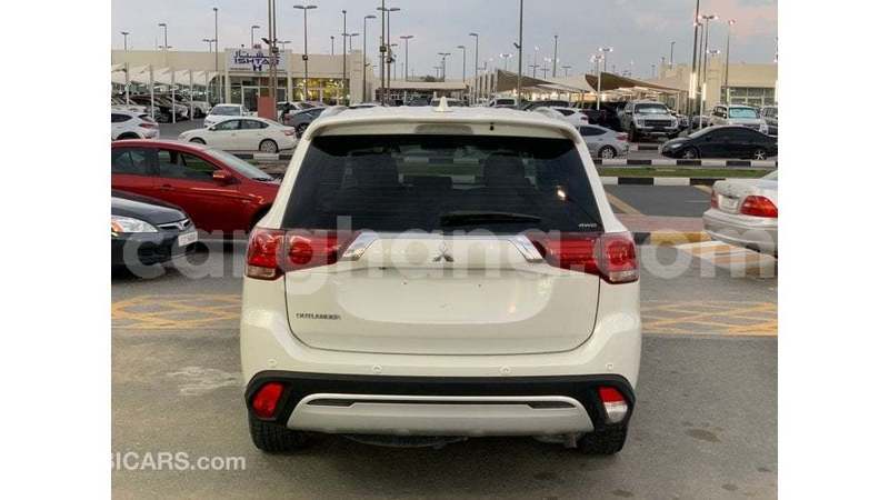 Big with watermark mitsubishi outlander ashanti import dubai 53076