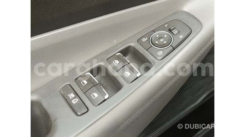 Big with watermark hyundai santa fe ashanti import dubai 53077