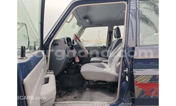 Buy Import Toyota Land Cruiser Blue Car in Import - Dubai in Ashanti Buy Import Toyota Land Cruiser Blue Car in Import - Dubai in Ashanti