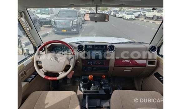 Ra Imported Toyota Land Cruiser Alagara Ọkọ̀ in Import - Dubai ni Ashanti Ra Imported Toyota Land Cruiser Alagara Ọkọ̀ in Import - Dubai ni Ashanti