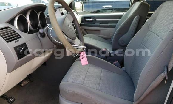 Sayi Na hannu Dodge Caravan White Mota in Accra a Greater Accra Sayi Na hannu Dodge Caravan White Mota in Accra a Greater Accra