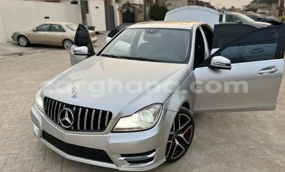 Ra Àlòkù Mercedes-Benz C-Classe Silver Ọkọ̀ in Sekondi–Takoradi Metropolitan ni Oorun