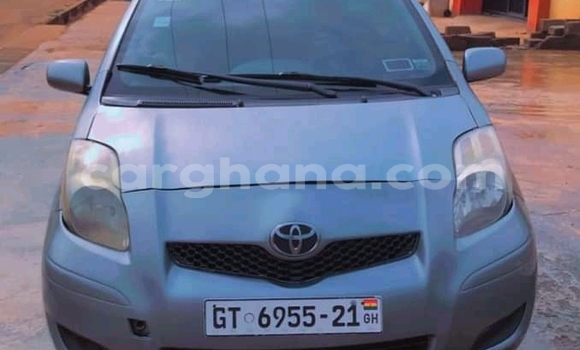 Ra Àlòkù Toyota Vitz Silver Ọkọ̀ in Accra ni Greater Accra Ra Àlòkù Toyota Vitz Silver Ọkọ̀ in Accra ni Greater Accra