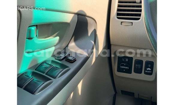 Sayi Imported Toyota Innova White Mota in Import - Dubai a Ashanti Sayi Imported Toyota Innova White Mota in Import - Dubai a Ashanti