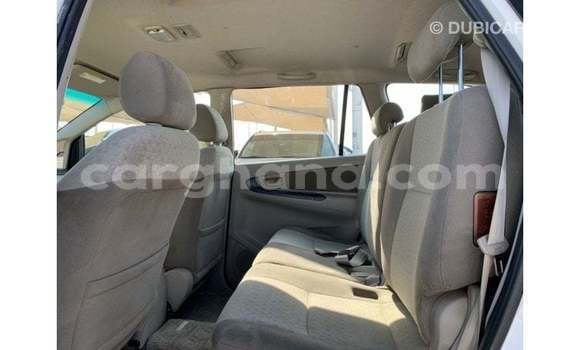 Sayi Imported Toyota Innova White Mota in Import - Dubai a Ashanti Sayi Imported Toyota Innova White Mota in Import - Dubai a Ashanti