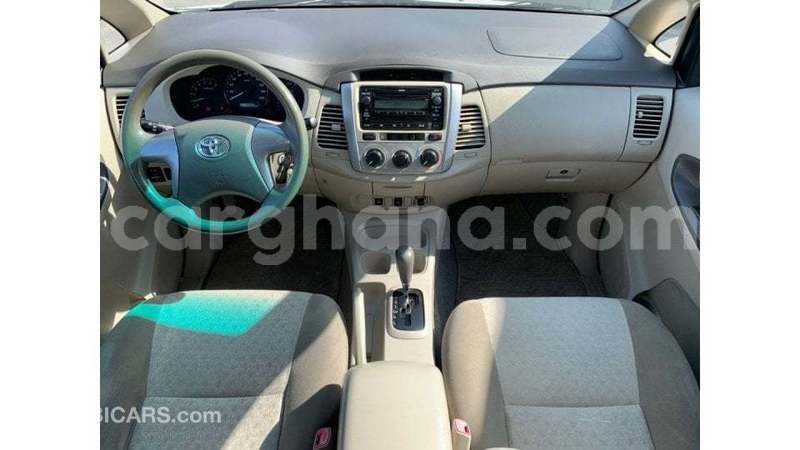 Big with watermark toyota innova ashanti import dubai 53129