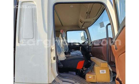 Ra Imported Hino 714 funfun Ọkọ̀ akẹ́rù ńlá in Import - Dubai ni Ashanti Ra Imported Hino 714 funfun Ọkọ̀ akẹ́rù ńlá in Import - Dubai ni Ashanti