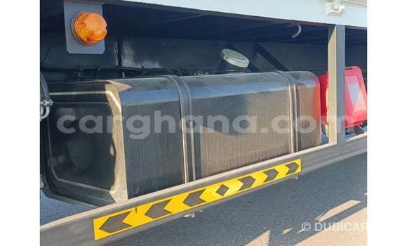Ra Imported Hino 714 funfun Ọkọ̀ akẹ́rù ńlá in Import - Dubai ni Ashanti Ra Imported Hino 714 funfun Ọkọ̀ akẹ́rù ńlá in Import - Dubai ni Ashanti