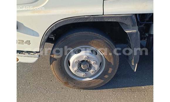 Ra Imported Hino 714 funfun Ọkọ̀ akẹ́rù ńlá in Import - Dubai ni Ashanti Ra Imported Hino 714 funfun Ọkọ̀ akẹ́rù ńlá in Import - Dubai ni Ashanti