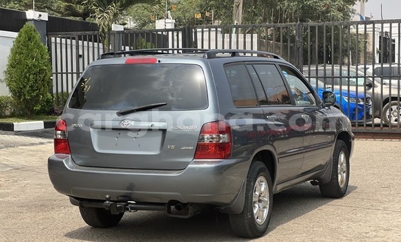 Buy Used Toyota Highlander Beige Car in Sekondi–Takoradi Metropolitan in Western