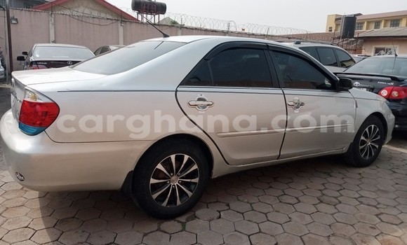 Sayi Na hannu Toyota Camry (Japan) Azurfa Mota in Sekondi–Takoradi Metropolitan a Yamma Sayi Na hannu Toyota Camry (Japan) Azurfa Mota in Sekondi–Takoradi Metropolitan a Yamma