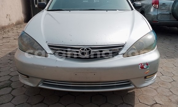 Sayi Na hannu Toyota Camry (Japan) Azurfa Mota in Sekondi–Takoradi Metropolitan a Yamma Sayi Na hannu Toyota Camry (Japan) Azurfa Mota in Sekondi–Takoradi Metropolitan a Yamma