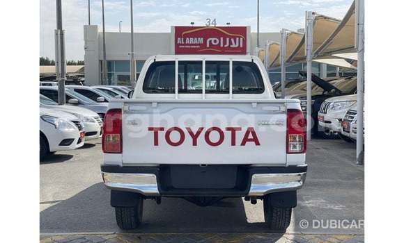 Ra Imported Toyota Hilux funfun Ọkọ̀ in Import - Dubai ni Ashanti Ra Imported Toyota Hilux funfun Ọkọ̀ in Import - Dubai ni Ashanti