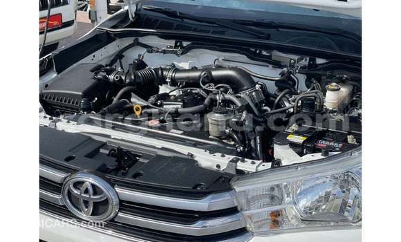 Ra Imported Toyota Hilux funfun Ọkọ̀ in Import - Dubai ni Ashanti Ra Imported Toyota Hilux funfun Ọkọ̀ in Import - Dubai ni Ashanti