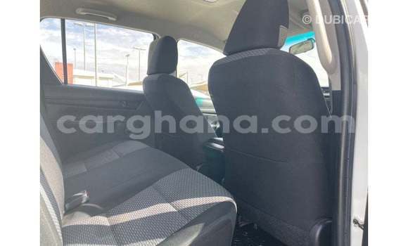 Ra Imported Toyota Hilux funfun Ọkọ̀ in Import - Dubai ni Ashanti Ra Imported Toyota Hilux funfun Ọkọ̀ in Import - Dubai ni Ashanti