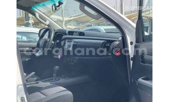 Ra Imported Toyota Hilux funfun Ọkọ̀ in Import - Dubai ni Ashanti Ra Imported Toyota Hilux funfun Ọkọ̀ in Import - Dubai ni Ashanti