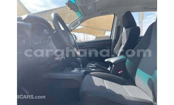 Ra Imported Toyota Hilux funfun Ọkọ̀ in Import - Dubai ni Ashanti Ra Imported Toyota Hilux funfun Ọkọ̀ in Import - Dubai ni Ashanti