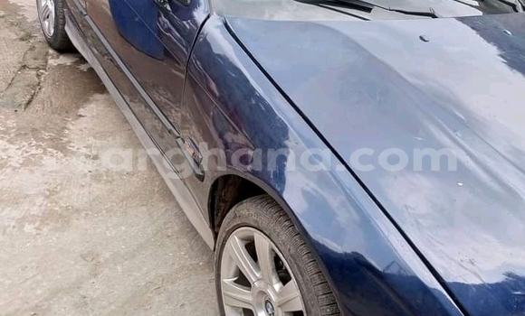 Ra Àlòkù BMW 1-Series Black Ọkọ̀ in Accra ni Greater Accra Ra Àlòkù BMW 1-Series Black Ọkọ̀ in Accra ni Greater Accra