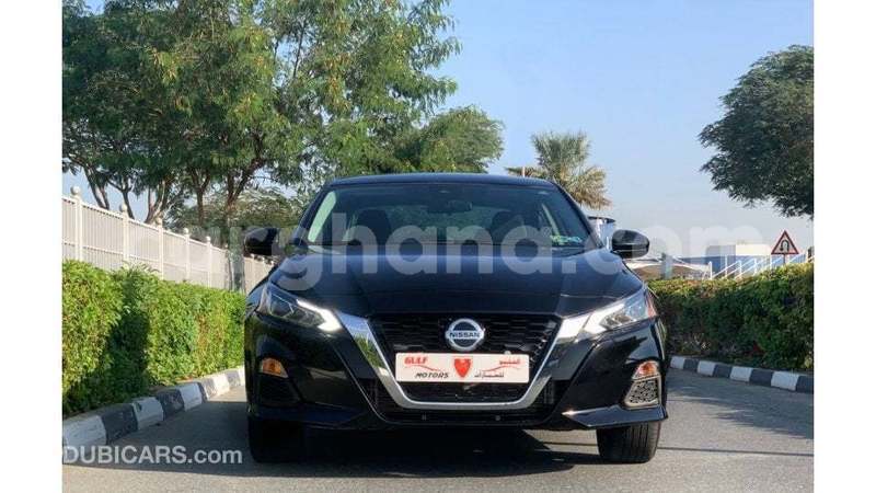 Big with watermark nissan altima ashanti import dubai 53155