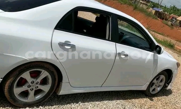 Buy Used Toyota Corolla White Car in Accra in Greater Accra Buy Used Toyota Corolla White Car in Accra in Greater Accra