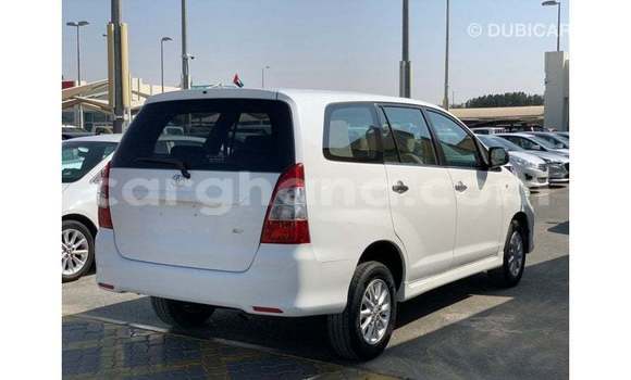 Ra Imported Toyota Innova funfun Ọkọ̀ in Import - Dubai ni Ashanti Ra Imported Toyota Innova funfun Ọkọ̀ in Import - Dubai ni Ashanti