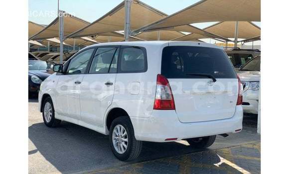 Ra Imported Toyota Innova funfun Ọkọ̀ in Import - Dubai ni Ashanti Ra Imported Toyota Innova funfun Ọkọ̀ in Import - Dubai ni Ashanti