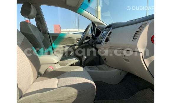 Ra Imported Toyota Innova funfun Ọkọ̀ in Import - Dubai ni Ashanti Ra Imported Toyota Innova funfun Ọkọ̀ in Import - Dubai ni Ashanti