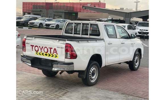 Buy Import Toyota Hilux White Car in Import - Dubai in Ashanti Buy Import Toyota Hilux White Car in Import - Dubai in Ashanti