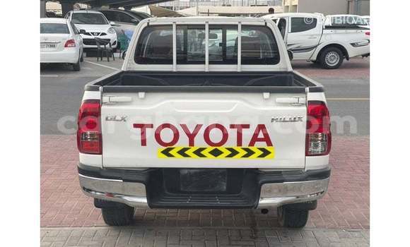 Buy Import Toyota Hilux White Car in Import - Dubai in Ashanti Buy Import Toyota Hilux White Car in Import - Dubai in Ashanti
