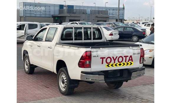 Buy Import Toyota Hilux White Car in Import - Dubai in Ashanti Buy Import Toyota Hilux White Car in Import - Dubai in Ashanti