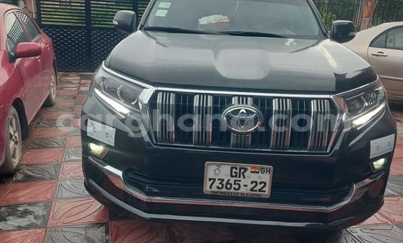 Ra Àlòkù Toyota Land Cruiser Prado Black Ọkọ̀ in Accra ni Greater Accra